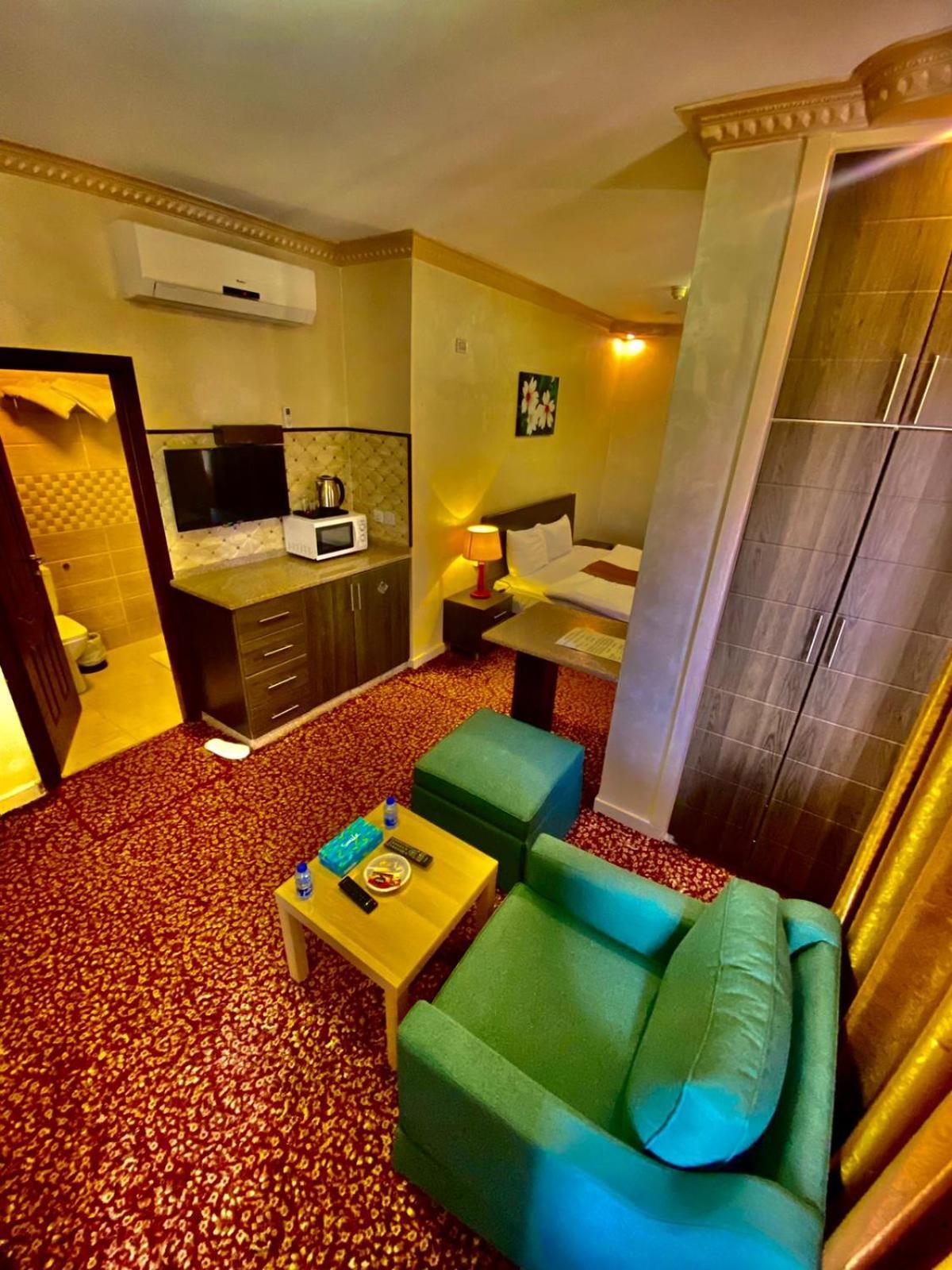 Olive Hotel Аман Екстериор снимка