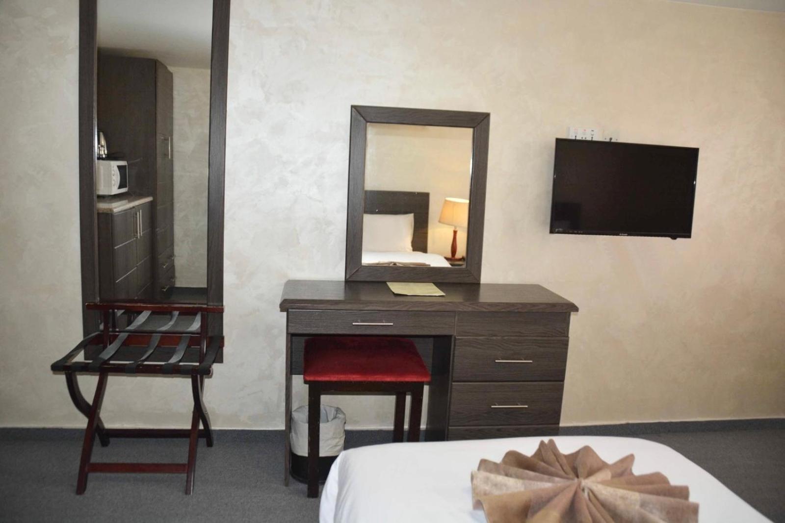 Olive Hotel Аман Екстериор снимка