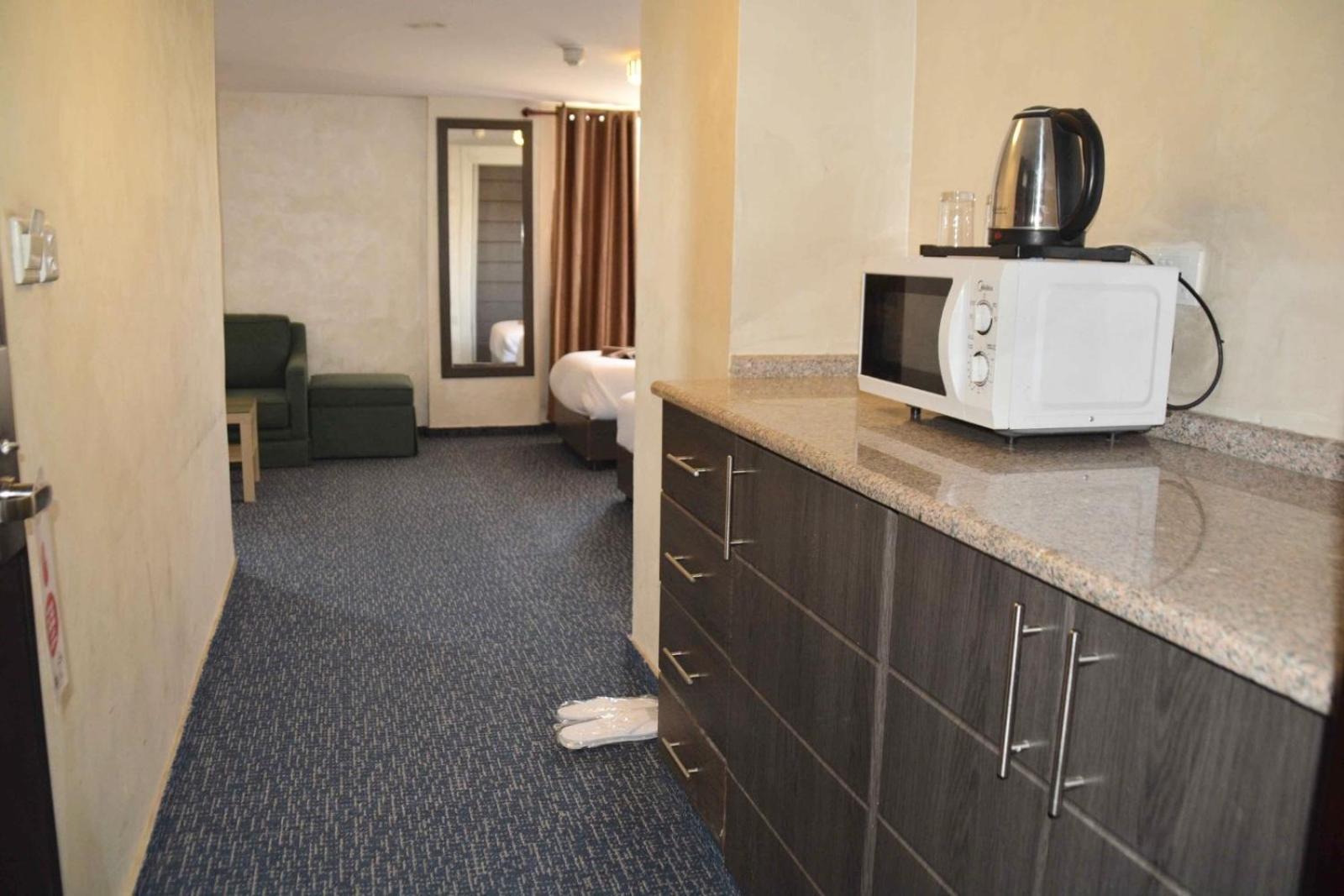 Olive Hotel Аман Екстериор снимка